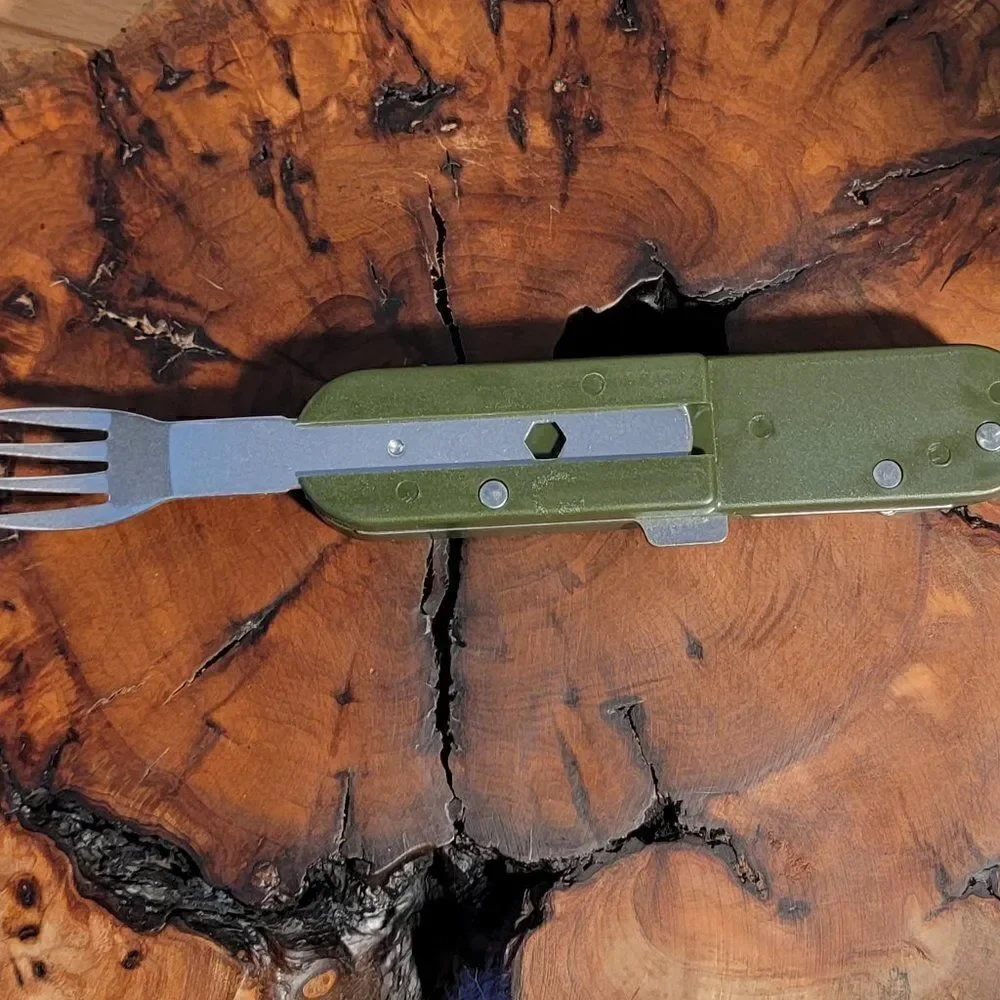 Personalized Camping or Picnic Fork, Spoon, and Knife Utensil Multi-Tool - Green